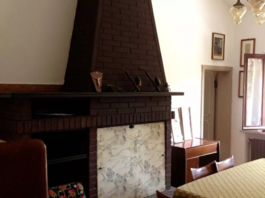 Immagine 34 di Rustico / casale in vendita  a Senigallia