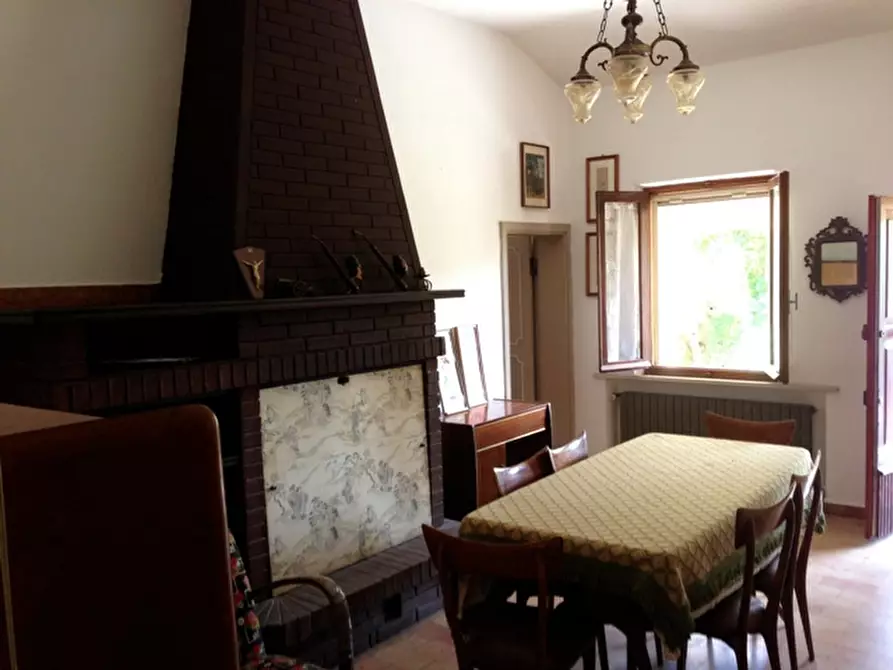 Immagine 35 di Rustico / casale in vendita  a Senigallia