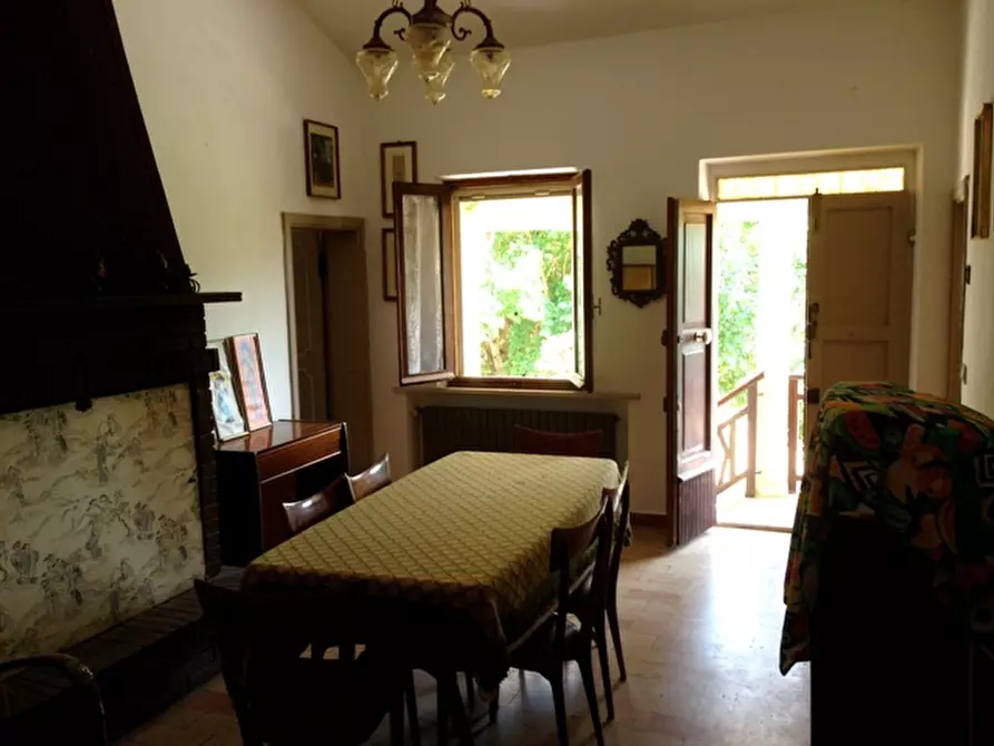 Immagine 36 di Rustico / casale in vendita  a Senigallia