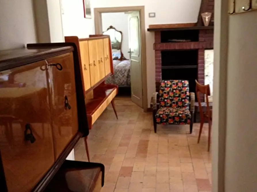 Immagine 47 di Rustico / casale in vendita  a Senigallia