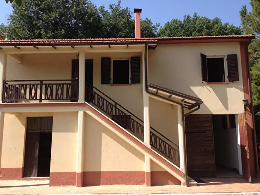 Immagine 57 di Rustico / casale in vendita  a Senigallia