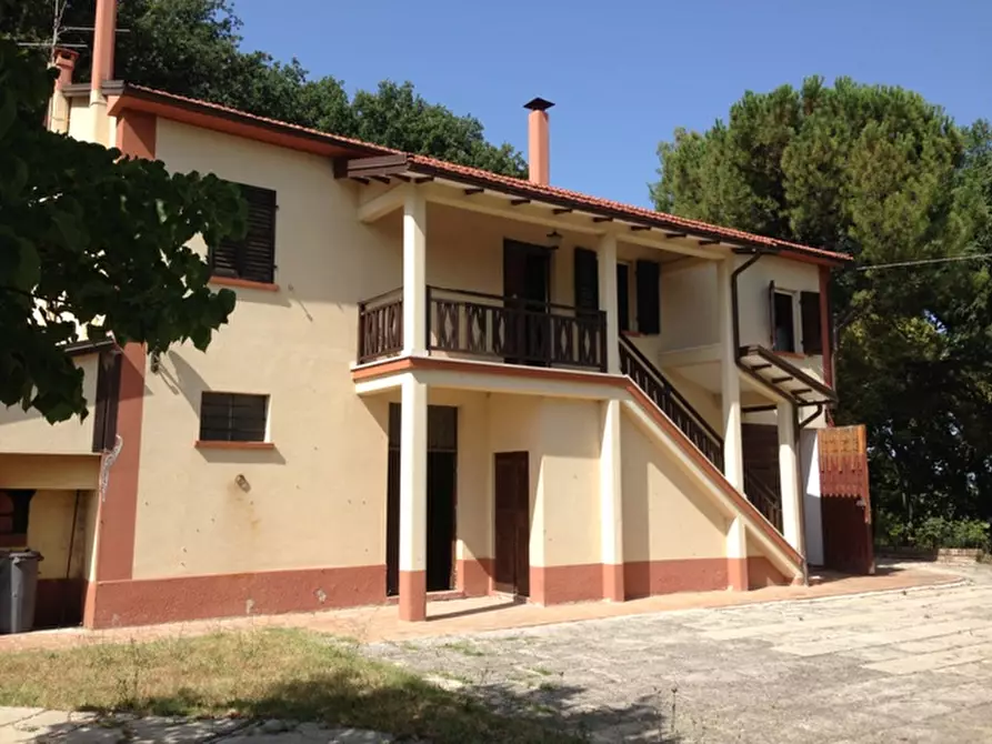 Immagine 62 di Rustico / casale in vendita  a Senigallia