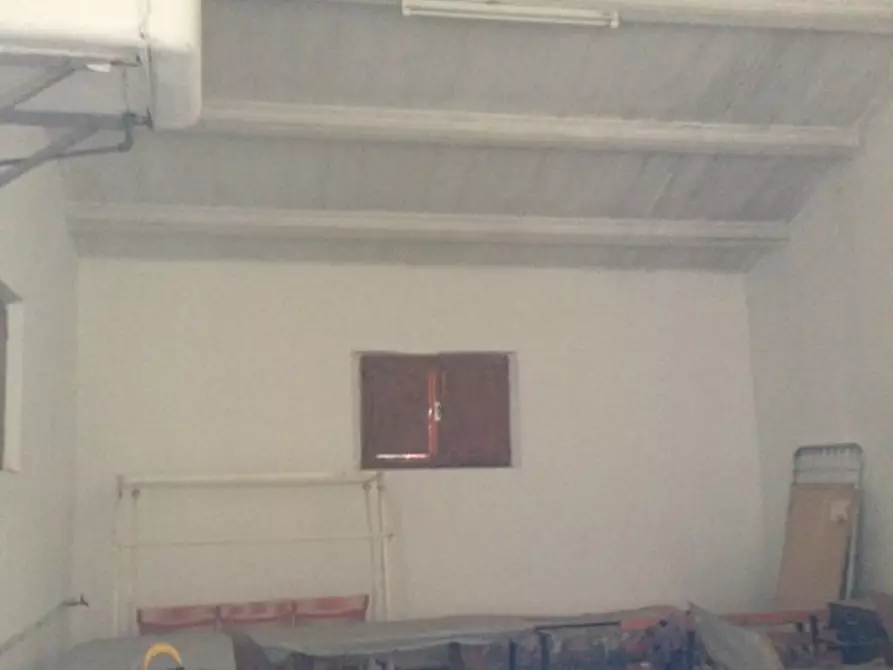 Immagine 80 di Rustico / casale in vendita  a Senigallia