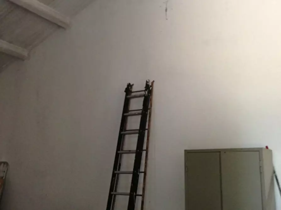 Immagine 81 di Rustico / casale in vendita  a Senigallia