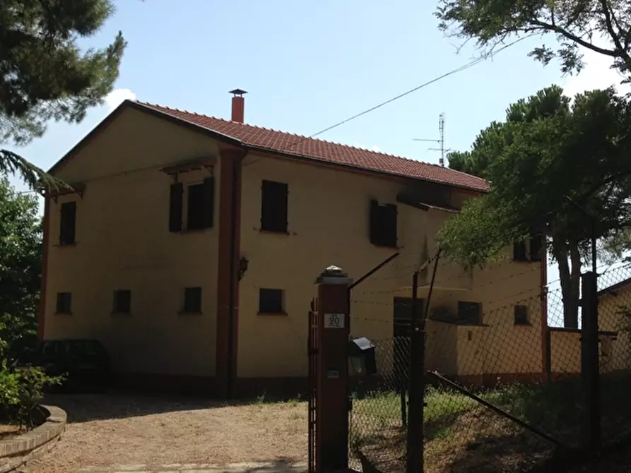 Immagine 93 di Rustico / casale in vendita  a Senigallia