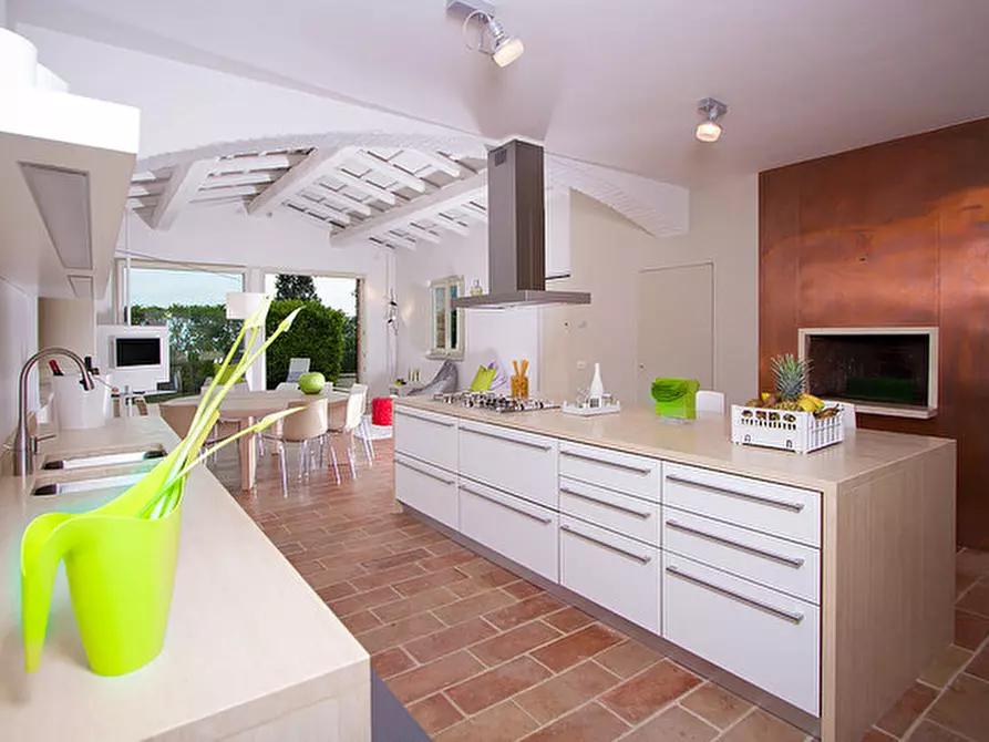 Immagine 23 di Villa in vendita  a San Costanzo