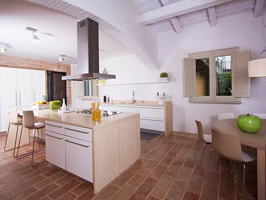 Immagine 25 di Villa in vendita  a San Costanzo