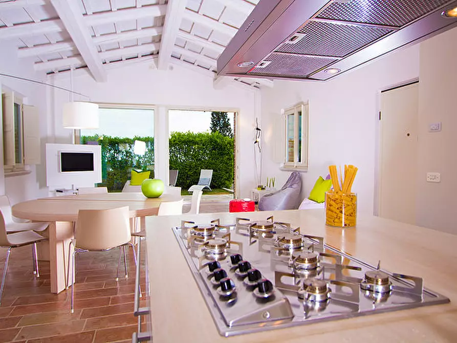 Immagine 30 di Villa in vendita  a San Costanzo