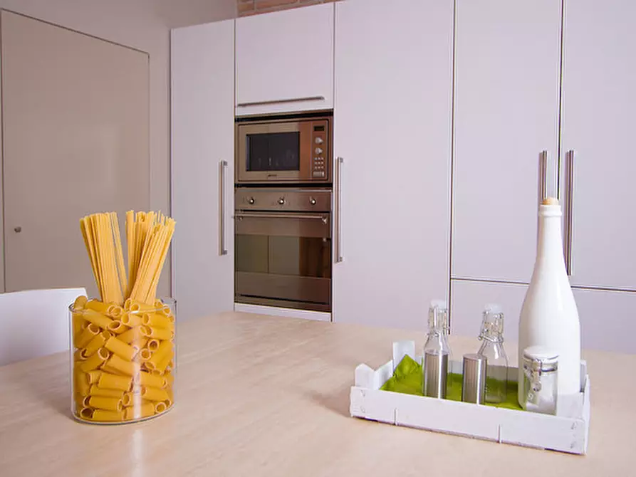 Immagine 37 di Villa in vendita  a San Costanzo