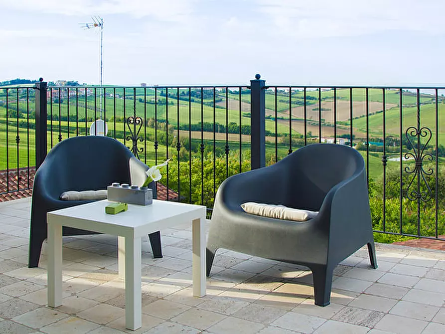 Immagine 46 di Villa in vendita  a San Costanzo