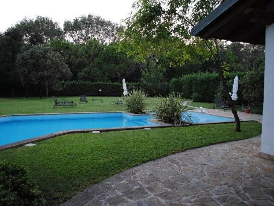 Immagine 2 di Villa in vendita  a Rosolina