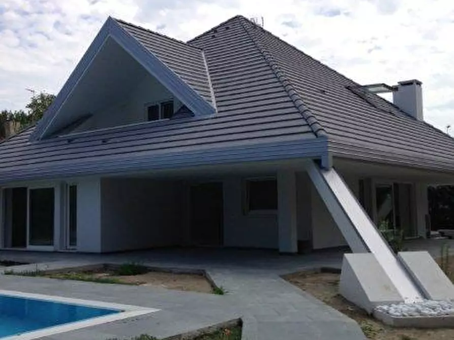 Immagine 13 di Villa in vendita  a Rosolina