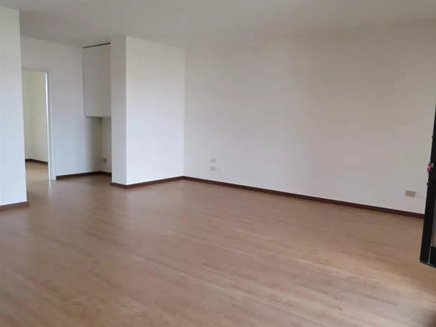 Immagine 2 di Ufficio in affitto  a Abano Terme