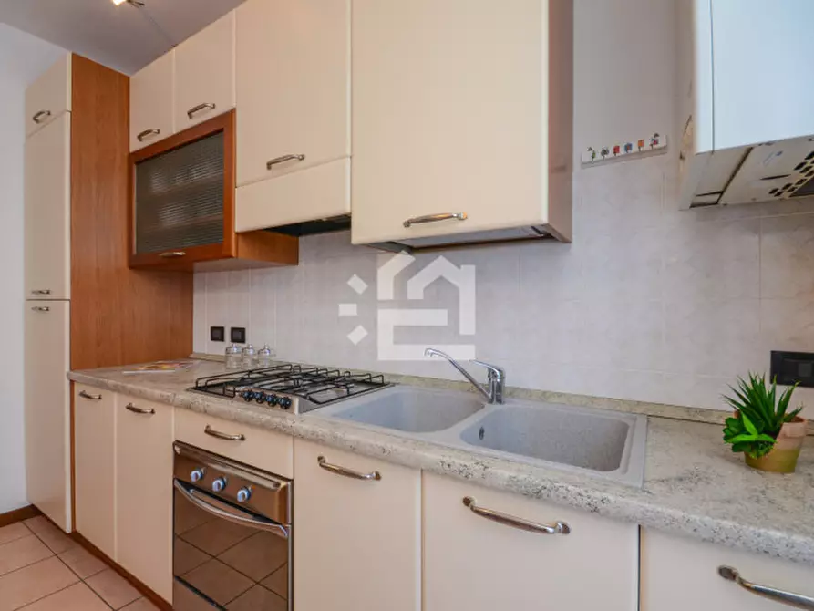 Immagine 7 di Appartamento in affitto  in via seselle a Manerba Del Garda