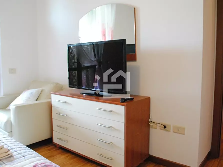 Immagine 12 di Appartamento in affitto  in viale risorgimento a Manerba Del Garda