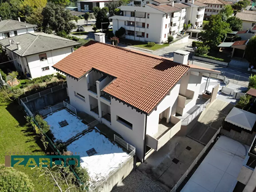 Immagine 12 di Casa bifamiliare in vendita  in via Castello a Castello Di Godego