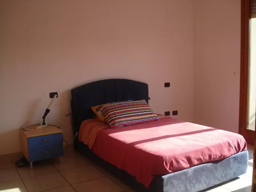 Immagine 8 di Appartamento in vendita  in ZONA CENTRO- C.SO UMBERTO a Montesilvano