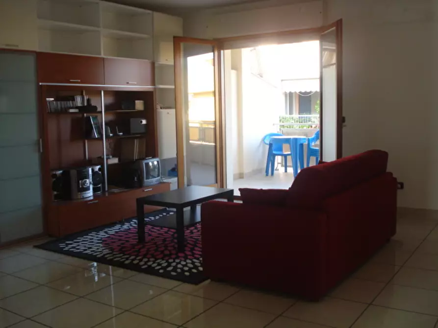 Immagine 1 di Appartamento in vendita  in ZONA CENTRO- C.SO UMBERTO a Montesilvano