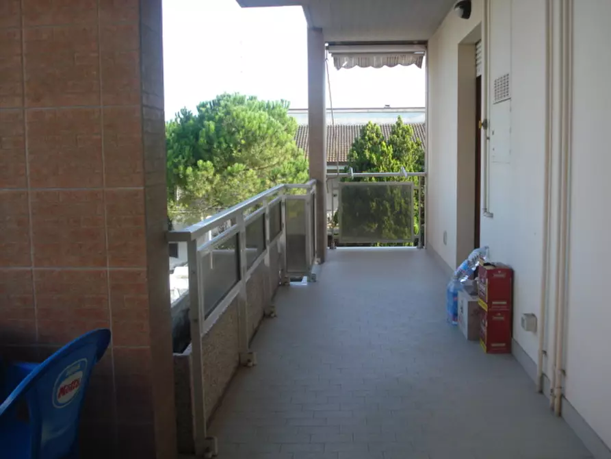 Immagine 13 di Appartamento in vendita  in ZONA CENTRO- C.SO UMBERTO a Montesilvano