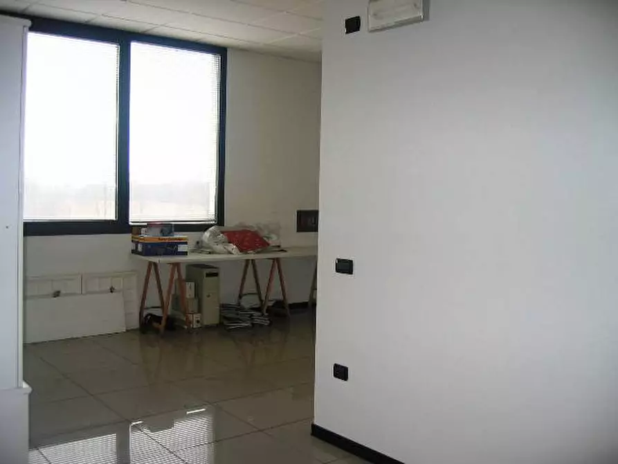 Immagine 9 di Ufficio in vendita  in via Quasimodo a Castel Maggiore