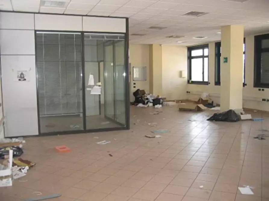 Immagine 9 di Laboratorio in vendita  in via della Salute a Bologna