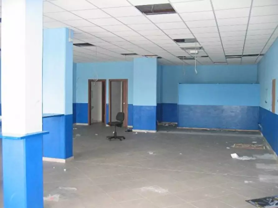 Immagine 3 di Negozio in vendita  in via circonvallazione nord est a Sassuolo