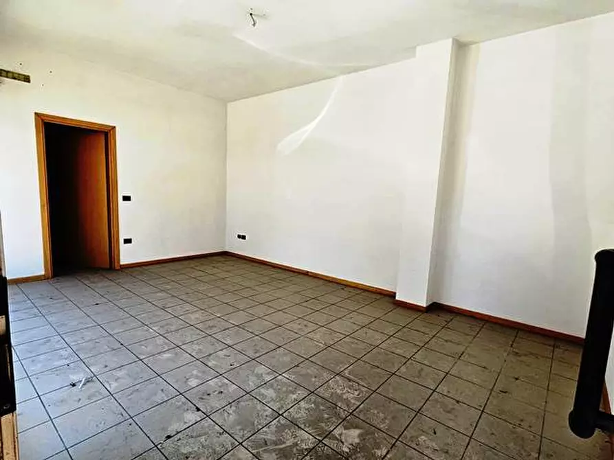 Immagine 19 di Ufficio in vendita  in via Emilia a Rimini