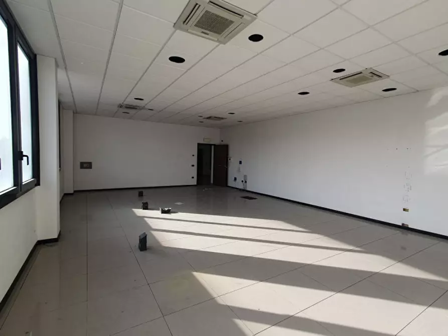 Immagine 8 di Ufficio in vendita  in via Quasimodo a Castel Maggiore