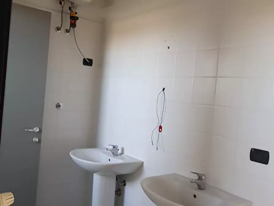 Immagine 9 di Ufficio in vendita  in via Quasimodo a Castel Maggiore