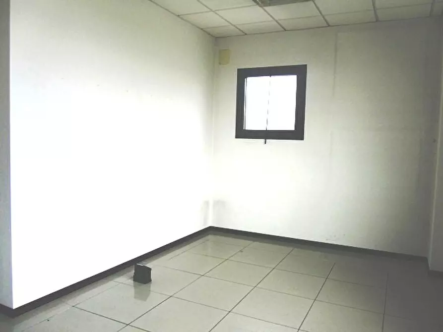 Immagine 20 di Ufficio in vendita  in via Quasimodo a Castel Maggiore