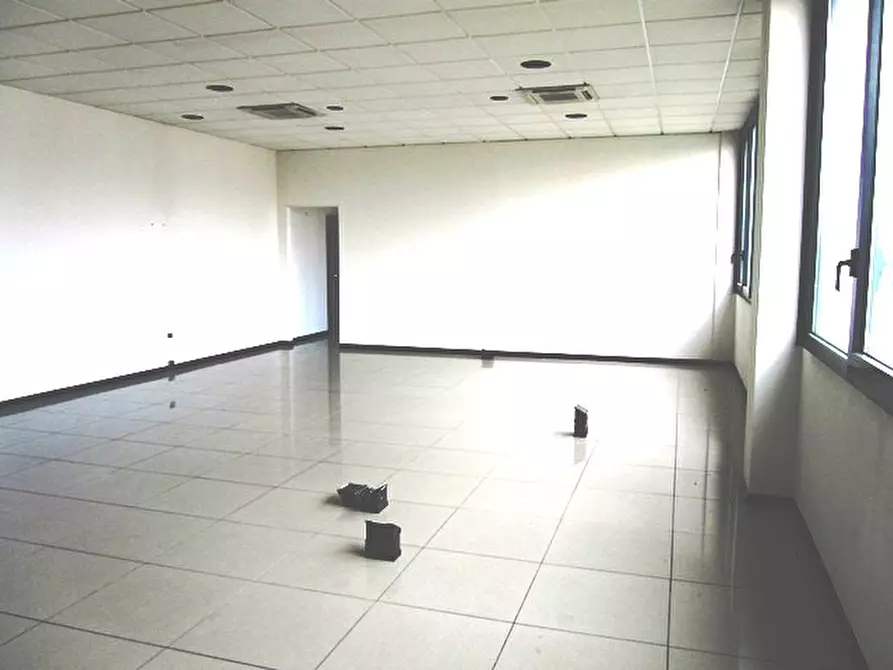 Immagine 26 di Ufficio in vendita  in via Quasimodo a Castel Maggiore