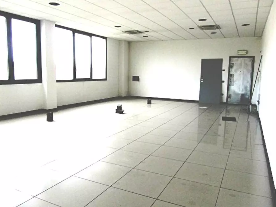 Immagine 29 di Ufficio in vendita  in via Quasimodo a Castel Maggiore