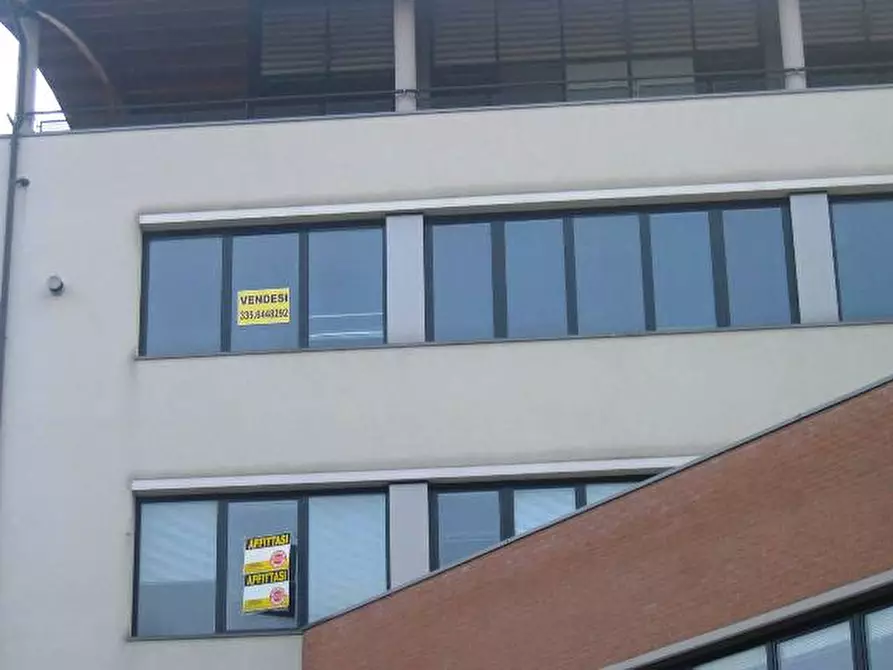 Immagine 31 di Ufficio in vendita  in via Quasimodo a Castel Maggiore