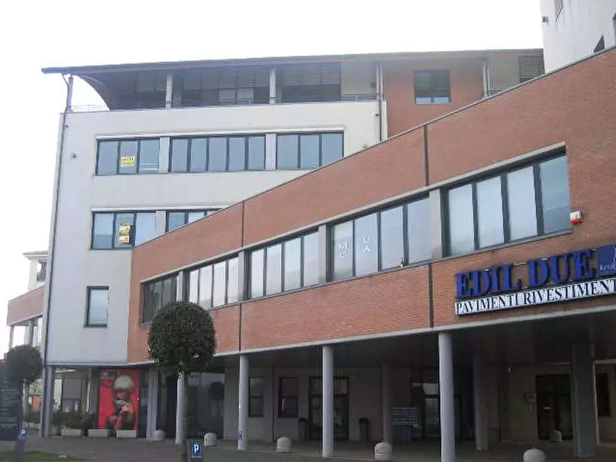 Immagine 32 di Ufficio in vendita  in via Quasimodo a Castel Maggiore