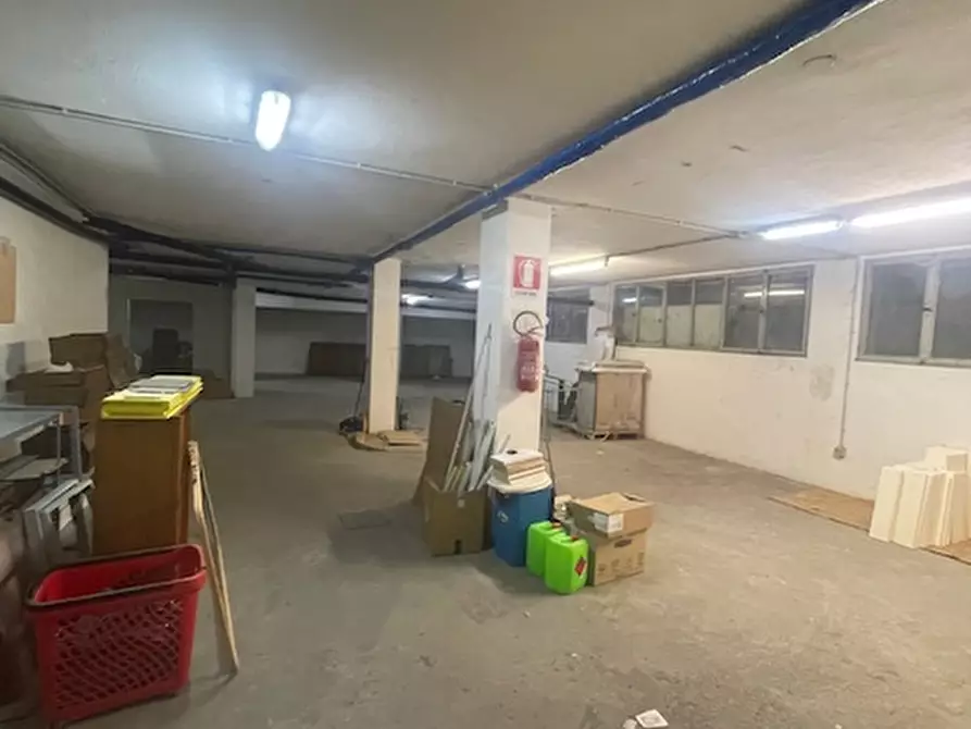 Immagine 1 di Magazzino in vendita  a Cadoneghe