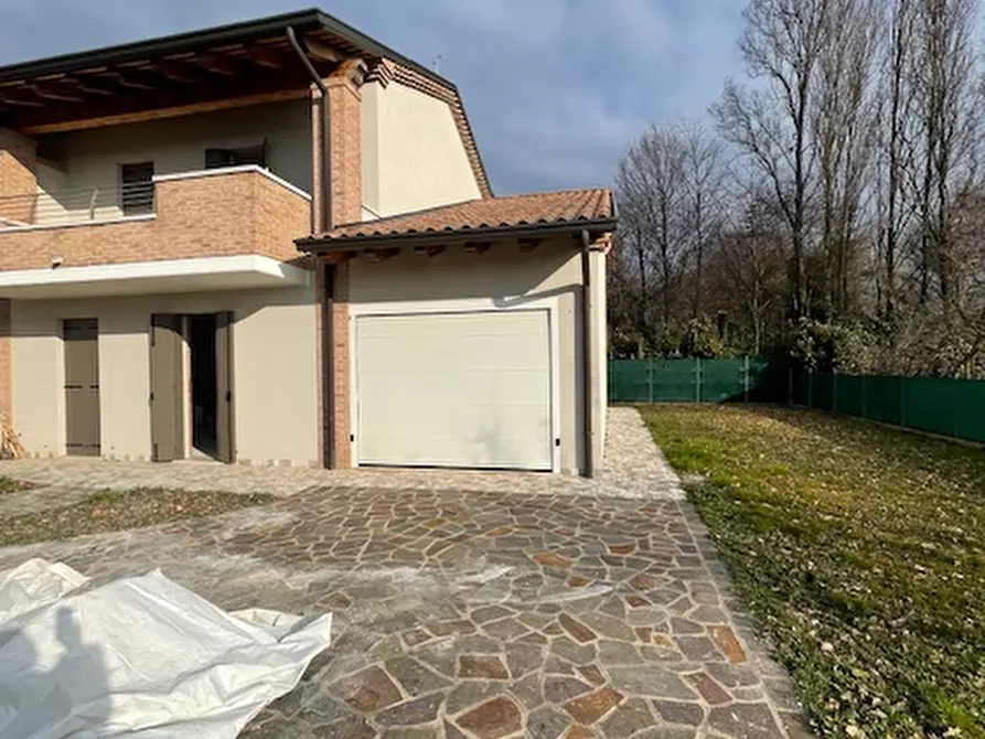 Immagine 8 di Casa bifamiliare in vendita  a Campodarsego