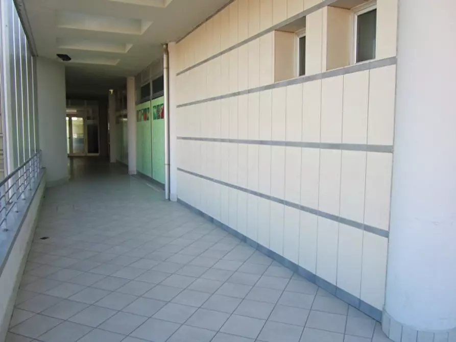 Immagine 22 di Negozio in vendita  in strada provinciale 35 a San Clemente