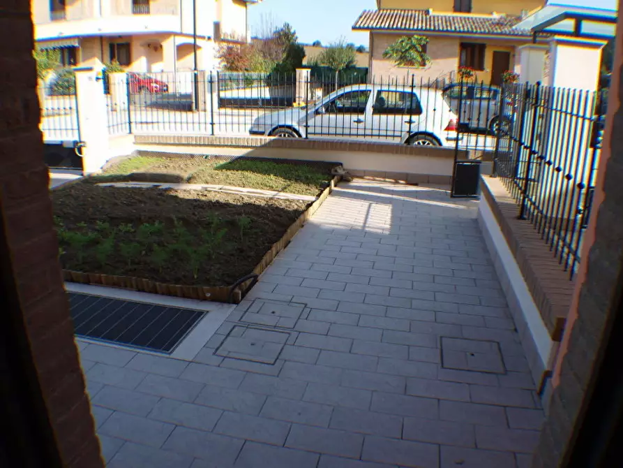 Immagine 8 di Appartamento in vendita  a Senigallia