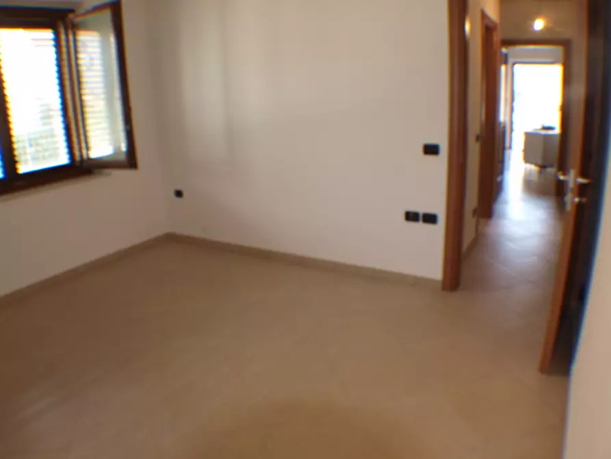 Immagine 10 di Appartamento in vendita  a Senigallia