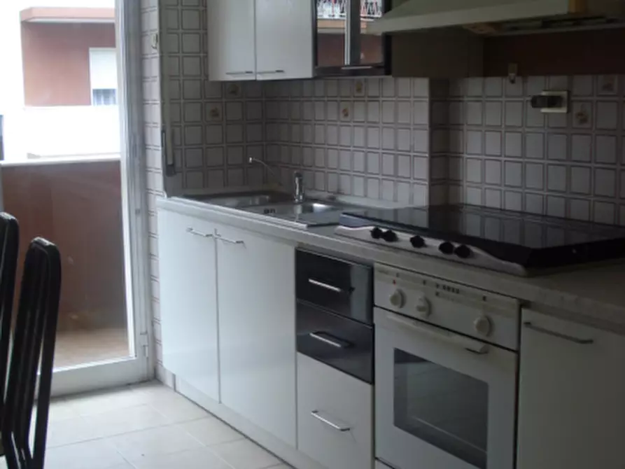 Immagine 2 di Appartamento in vendita  in CITTA' S.ANGELO MARINA a Città Sant'angelo