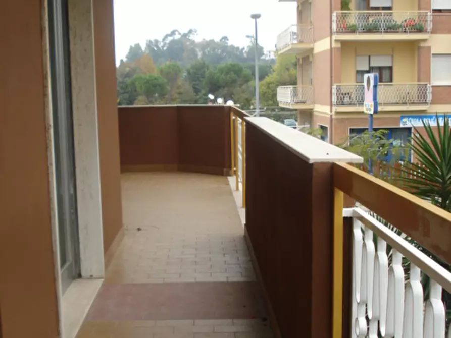 Immagine 4 di Appartamento in vendita  in CITTA' S.ANGELO MARINA a Città Sant'angelo