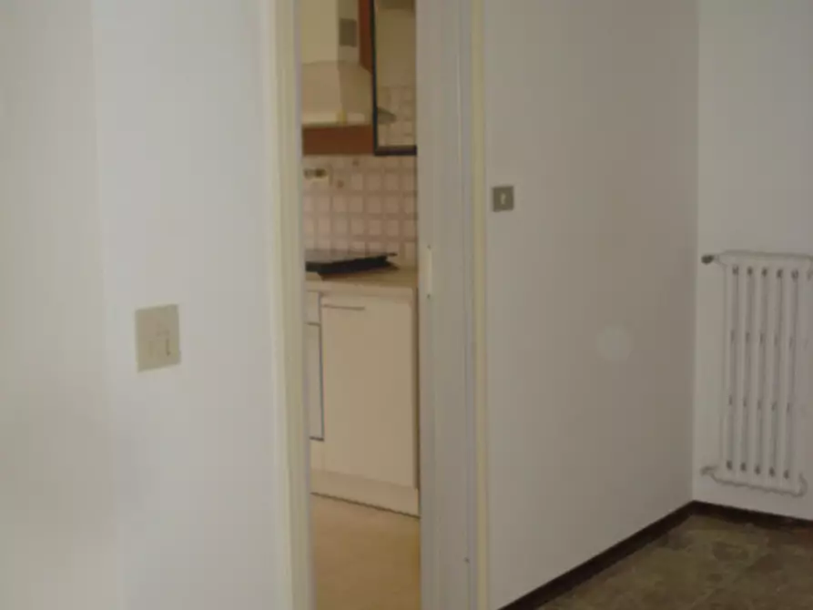 Immagine 14 di Appartamento in vendita  in CITTA' S.ANGELO MARINA a Città Sant'angelo