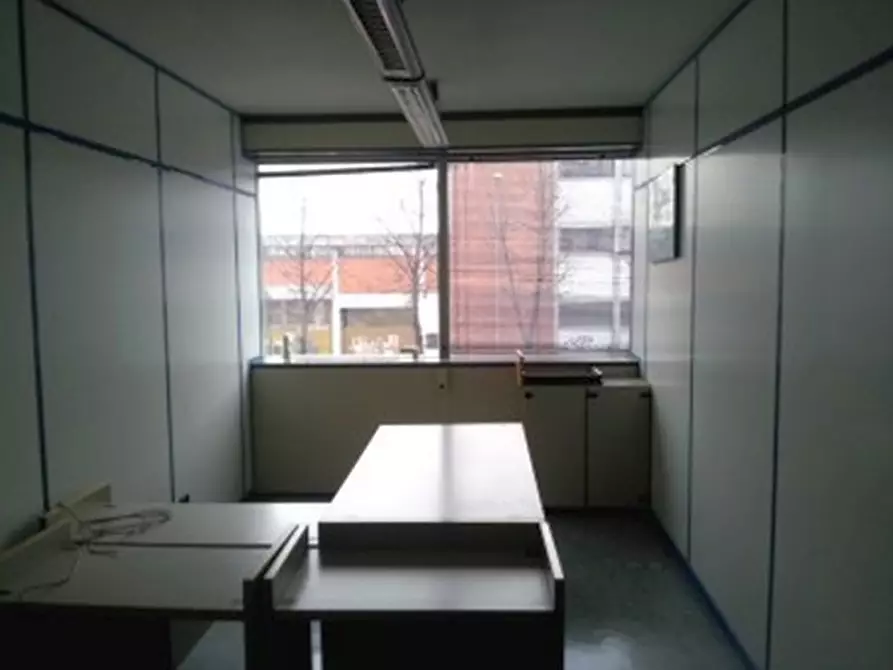 Immagine 13 di Ufficio in vendita  in VIA CROCE B. a Vimodrone