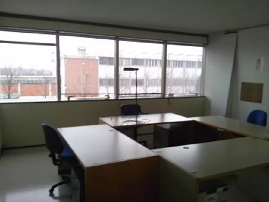 Immagine 14 di Ufficio in vendita  in VIA CROCE B. a Vimodrone