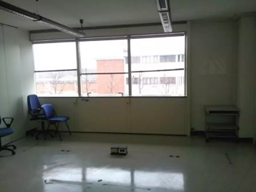 Immagine 16 di Ufficio in vendita  in VIA CROCE B. a Vimodrone