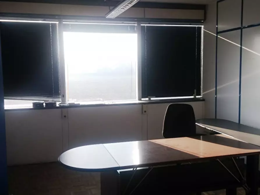 Immagine 18 di Ufficio in vendita  in VIA CROCE B. a Vimodrone