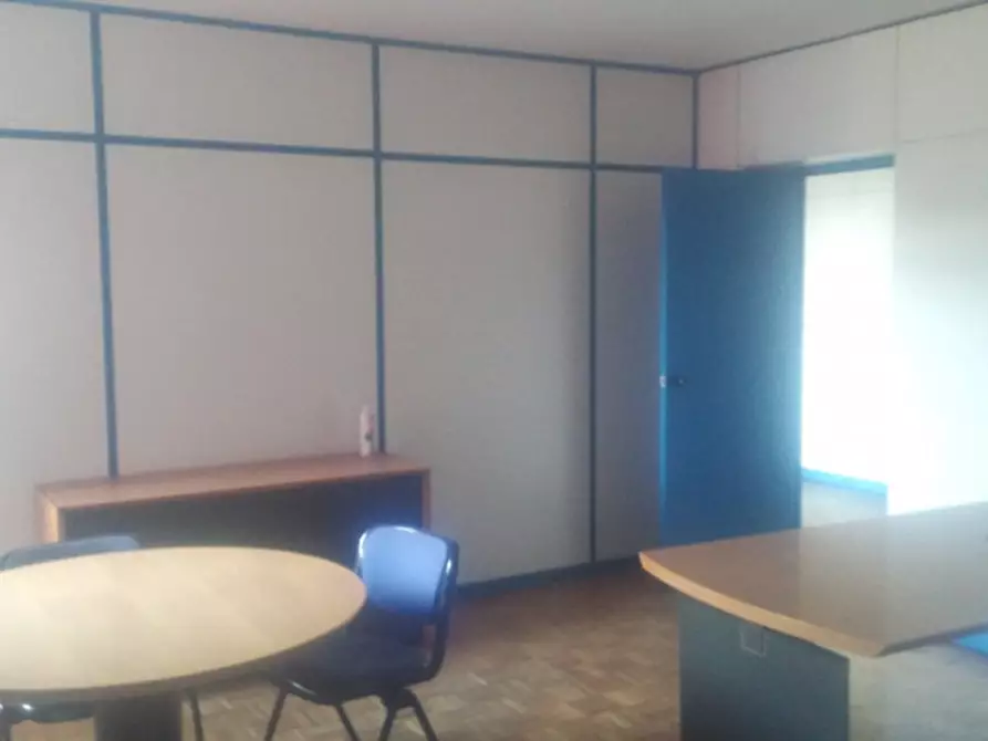 Immagine 23 di Ufficio in vendita  in VIA CROCE B. a Vimodrone