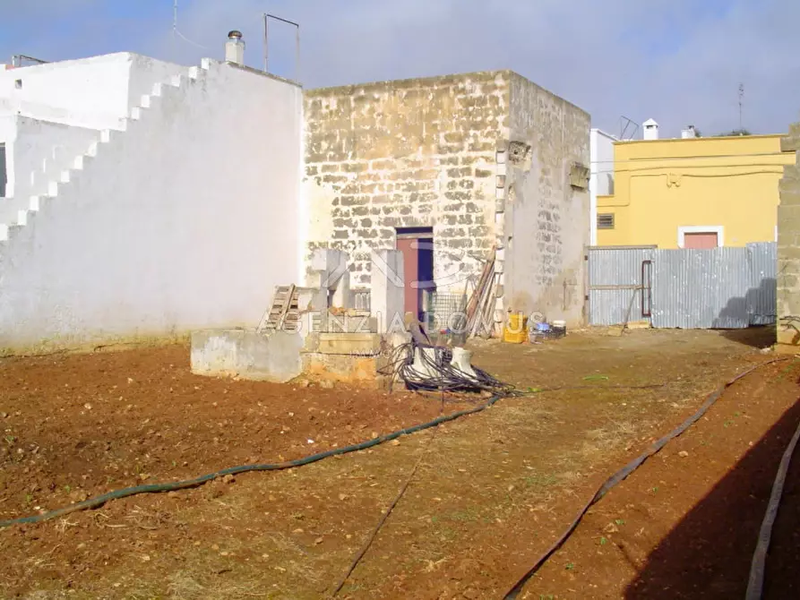 Immagine 4 di Terreno in vendita  in via umbria a Racale