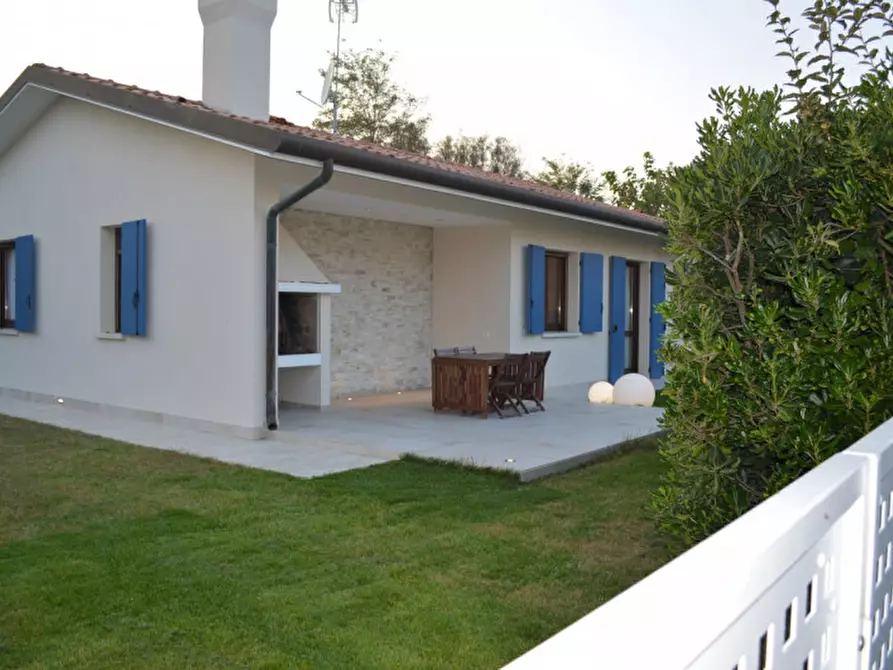 Immagine 5 di Villa in vendita  a Rosolina