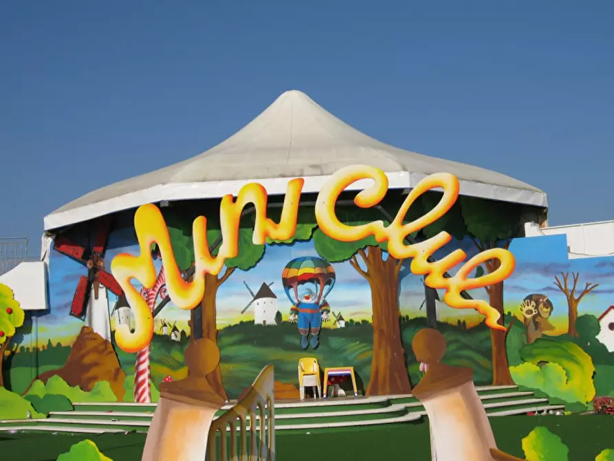 Immagine 10 di Villa in vendita  a Rosolina